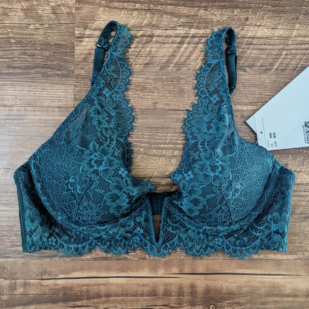 NWT H&M Green Lace Bra